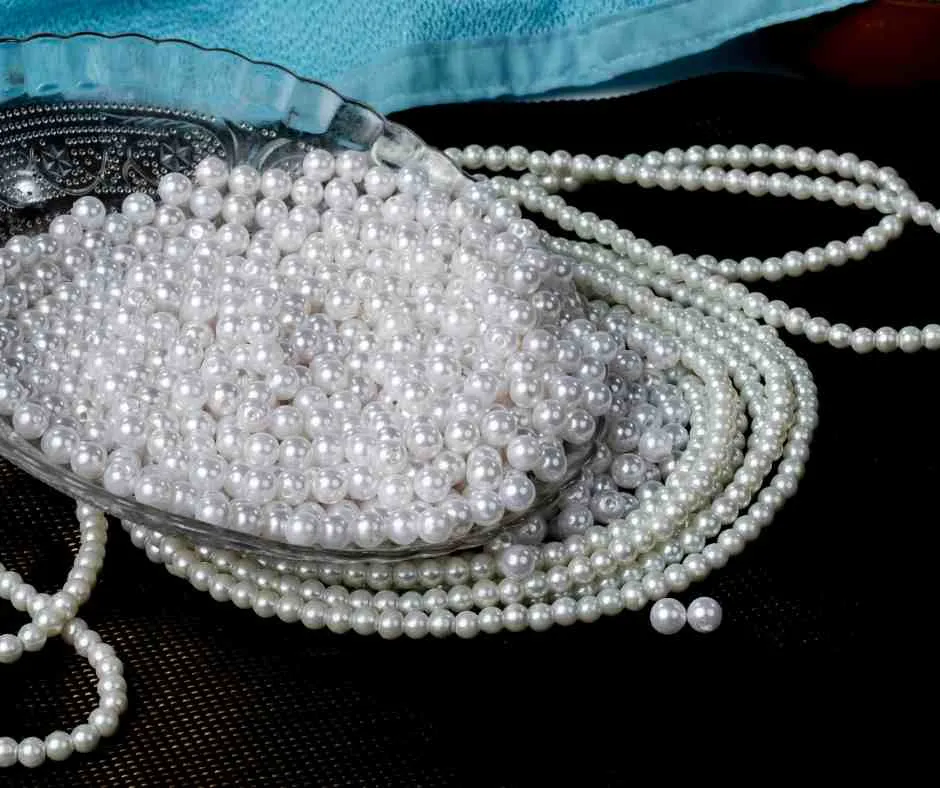 white pearls symbolism