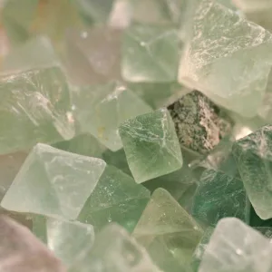 Discover the Beauty of Green Crystals: Emeralds, Peridot, and More!